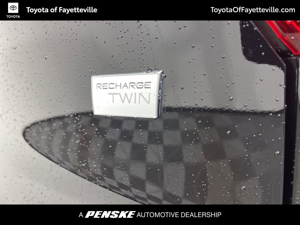 Used 2023 Volvo XC40 Recharge Plus image 13