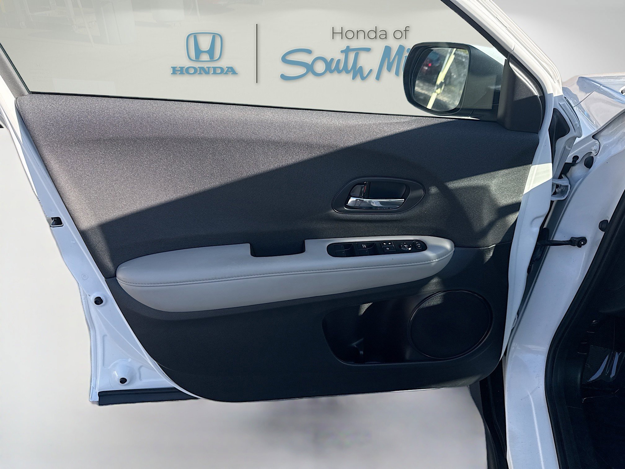 Used 2022 Honda HR-V LX image 19