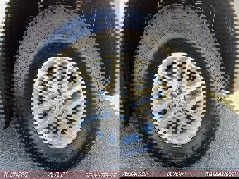 Used 2014 Nissan Xterra S image 14