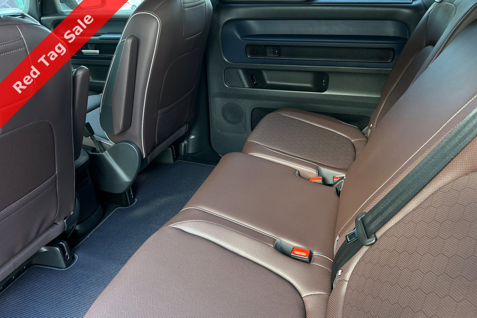 New 2025 Volkswagen ID. Buzz Pro S image 10