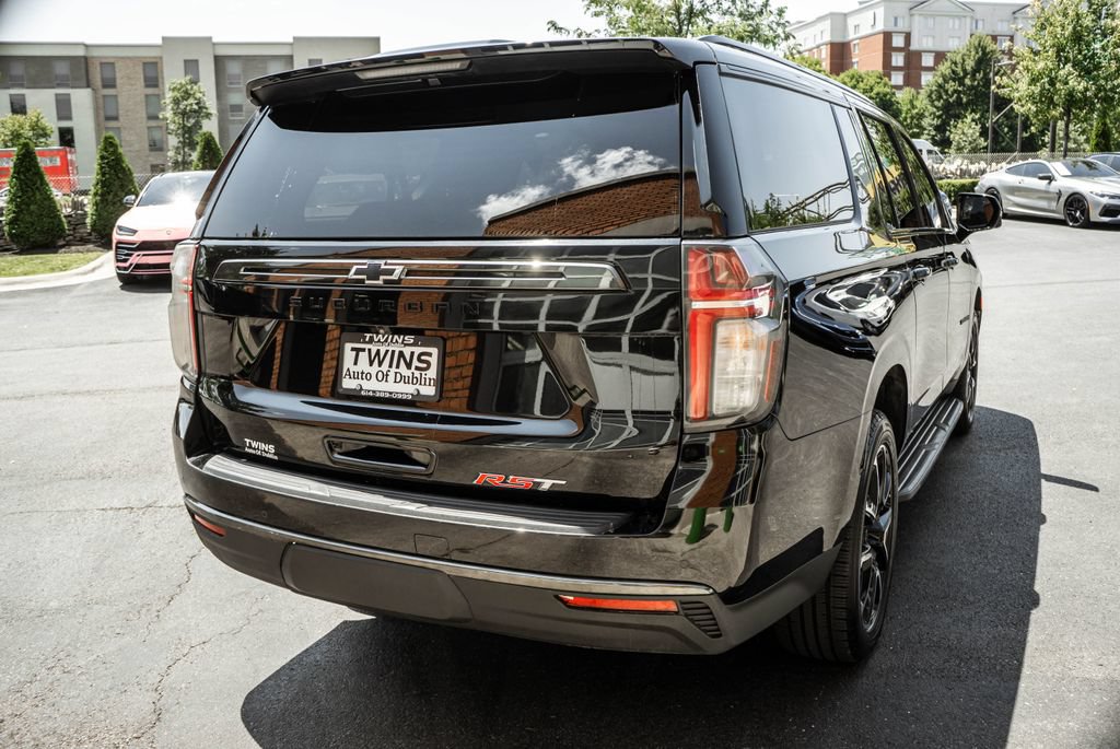 Used 2021 Chevrolet Suburban RST w/ Luxury Package AWD/4WD image 36