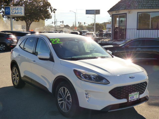 Used 2022 Ford Escape SEL w/ Technology Package image 1