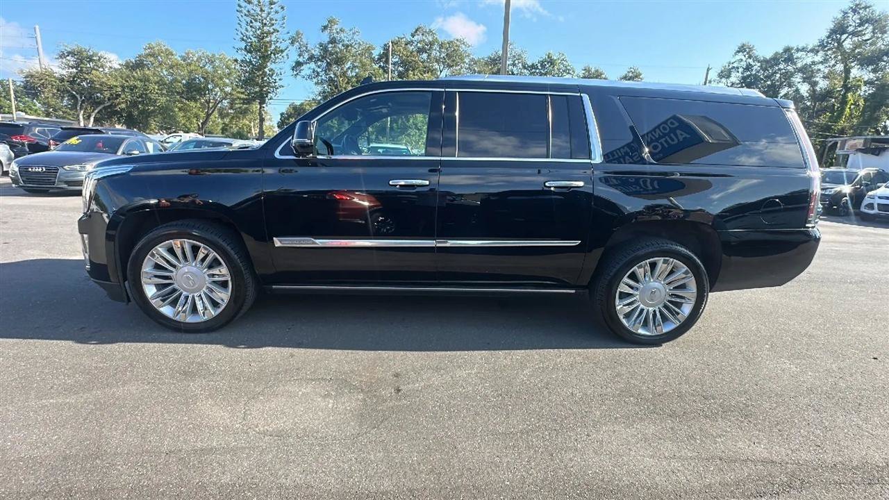 Used 2016 Cadillac Escalade ESV Platinum AWD/4WD image 16