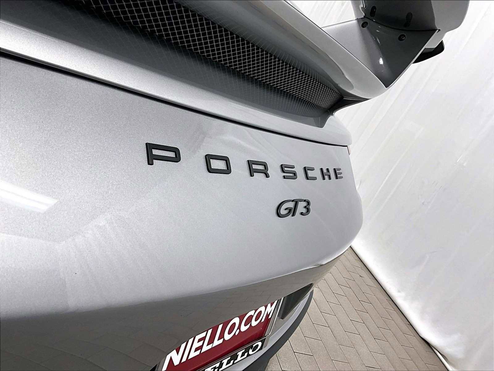 Used 2018 Porsche 911 GT3 image 31