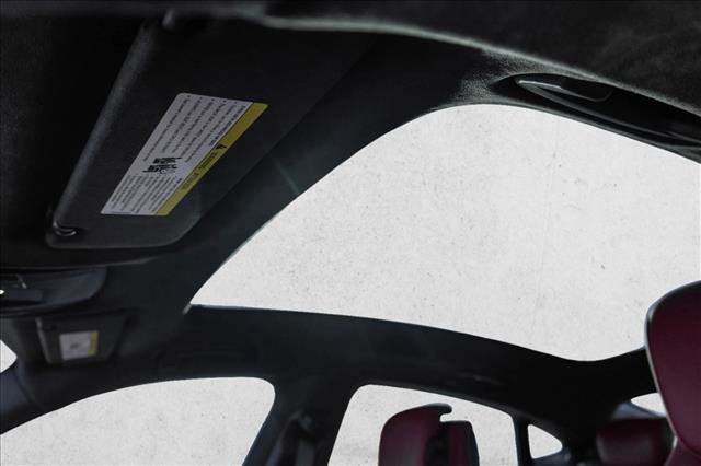 Used 2021 Porsche Taycan image 11