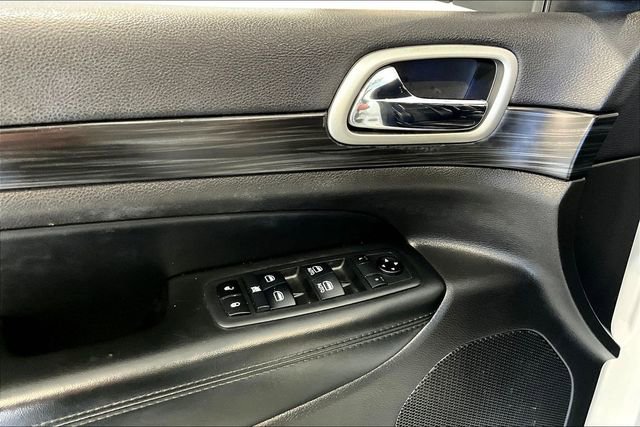 Used 2019 Jeep Grand Cherokee Altitude image 38