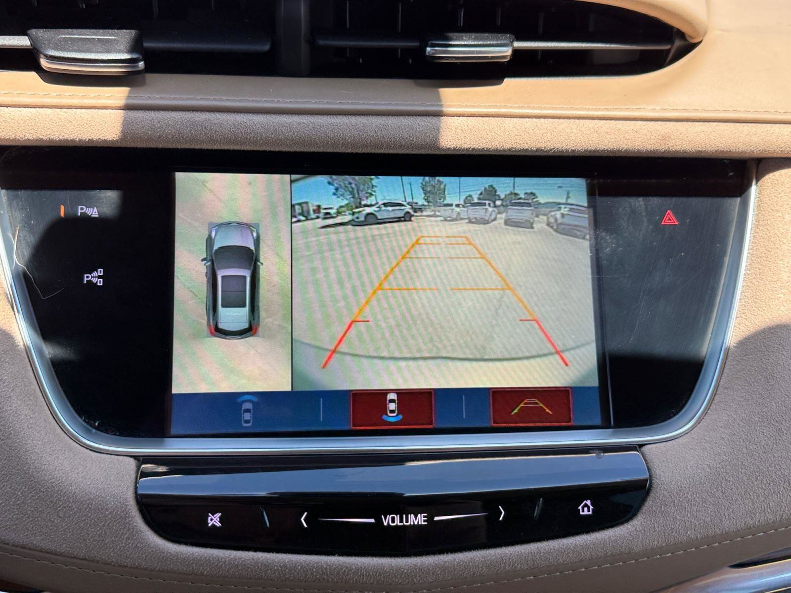 Used 2018 Cadillac XT5 Platinum w/ Driver Assist Package AWD/4WD image 30