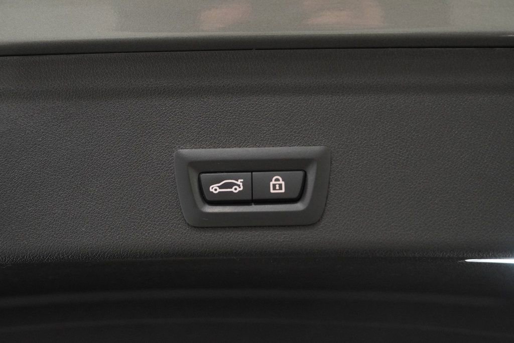 Used 2023 BMW X6 M w/ Competition Package image 55