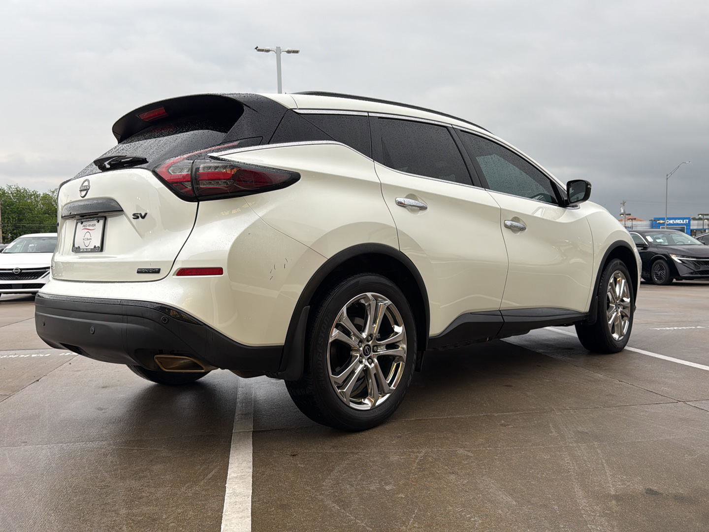 Used 2023 Nissan Murano SV w/ SV Midnight Edition Package FWD image 6
