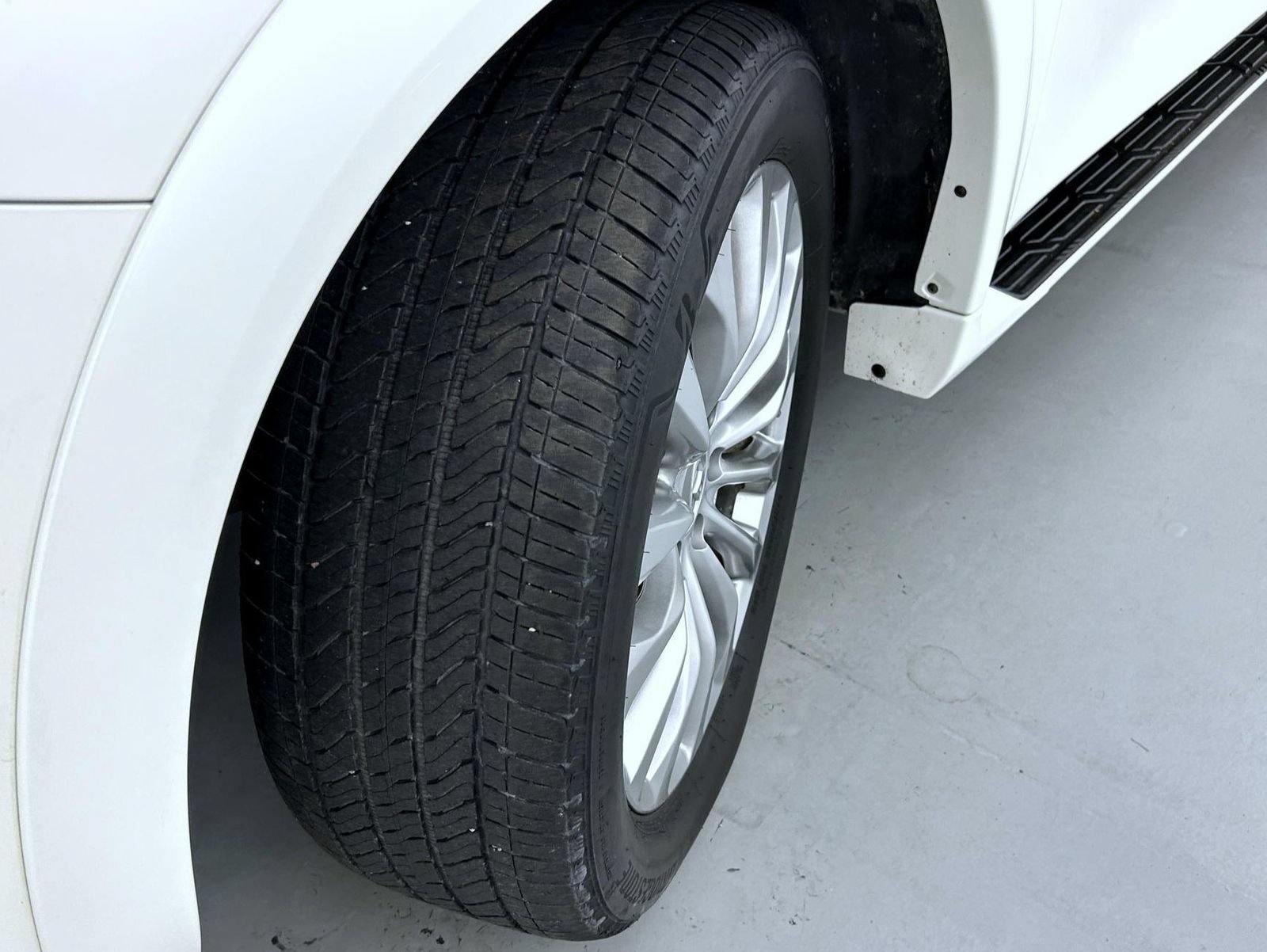 Used 2016 INFINITI QX80 4WD w/ Deluxe Technology Package image 26