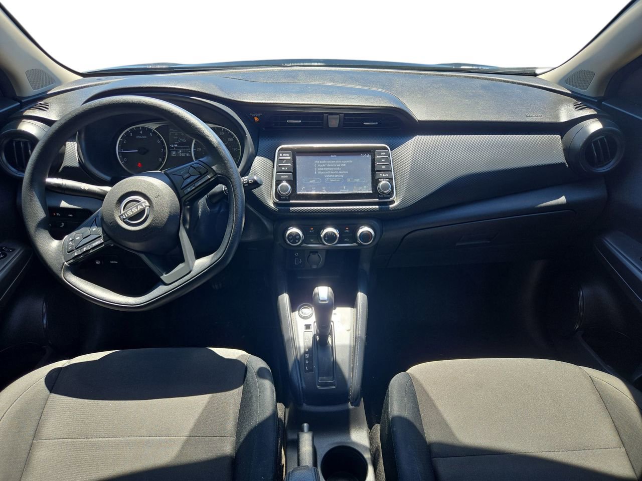 Used 2025 Nissan Kicks Play S FWD image 9