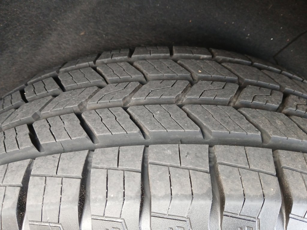 Used 2024 Jeep Wagoneer L Base image 17