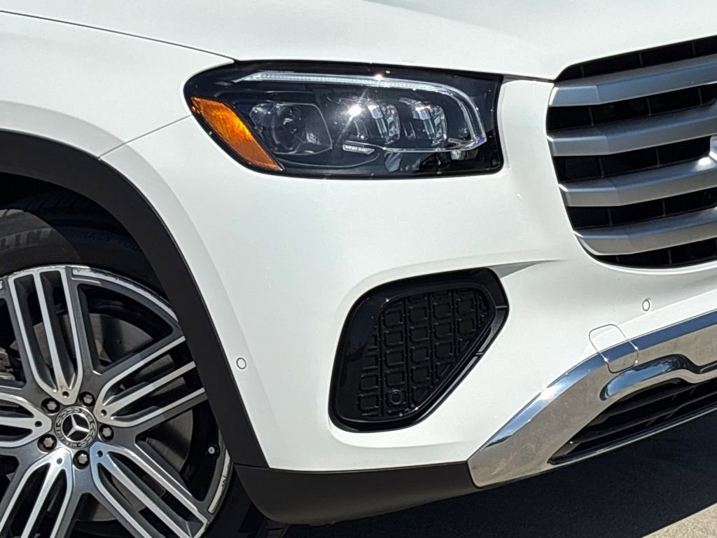 Used 2025 Mercedes-Benz GLS 450 4MATIC image 8