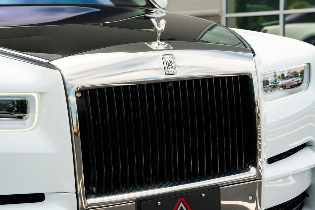Used 2022 Rolls-Royce Phantom Sedan w/ The Phantom Package RWD image 6