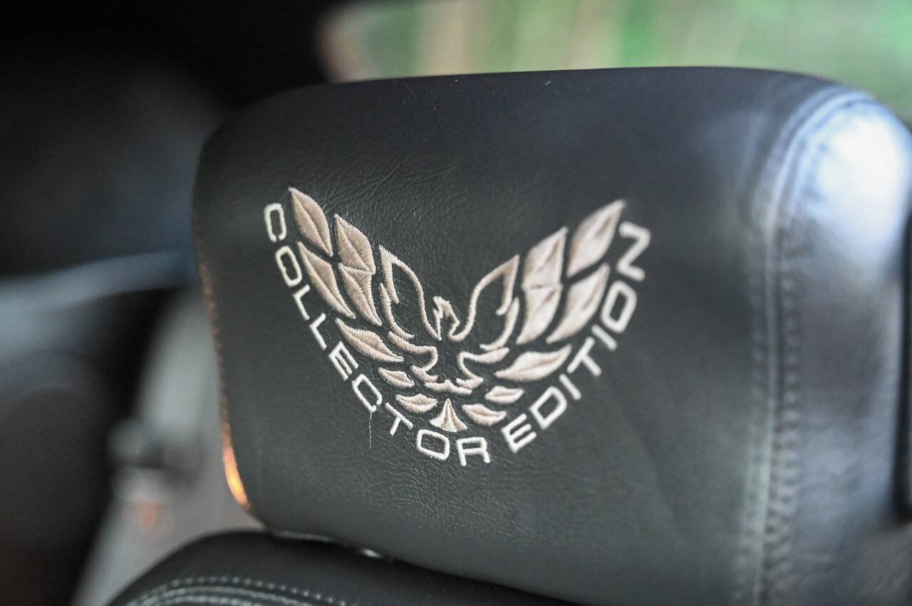 Used 2002 Pontiac Firebird Trans Am RWD image 89