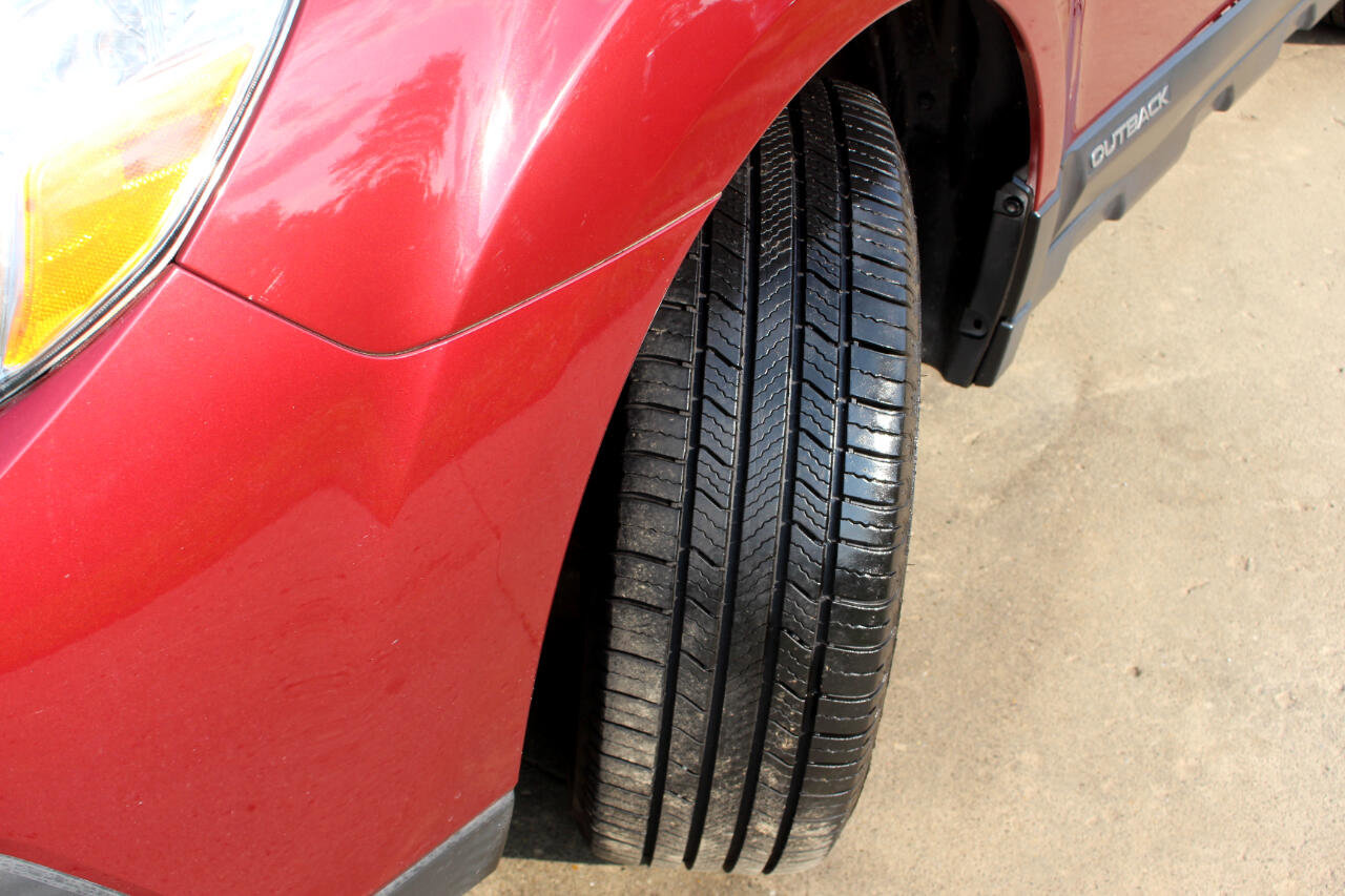 Used 2014 Subaru Outback 2.5i w/ Alloy Wheel Package image 41