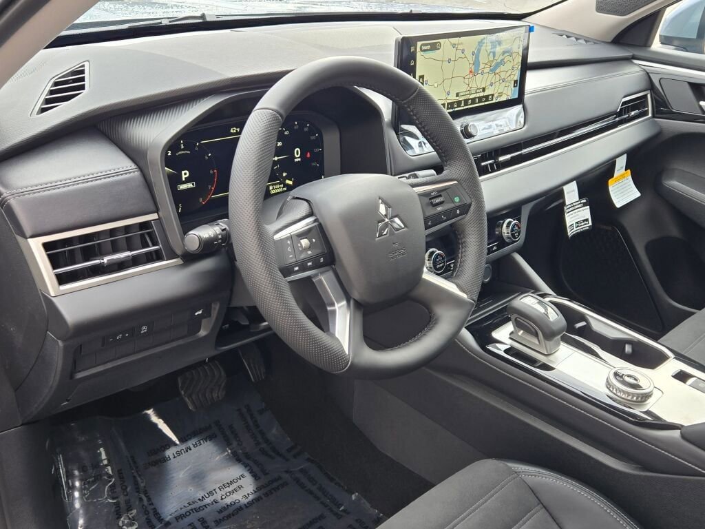 New 2026 Mitsubishi Outlander SE AWD/4WD image 18