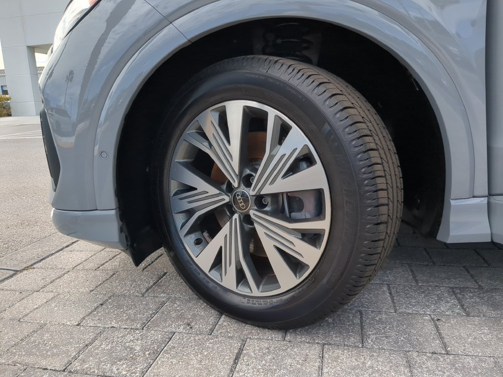 Used 2023 Audi Q4 e-tron Premium Plus w/ Premium Plus RWD image 35