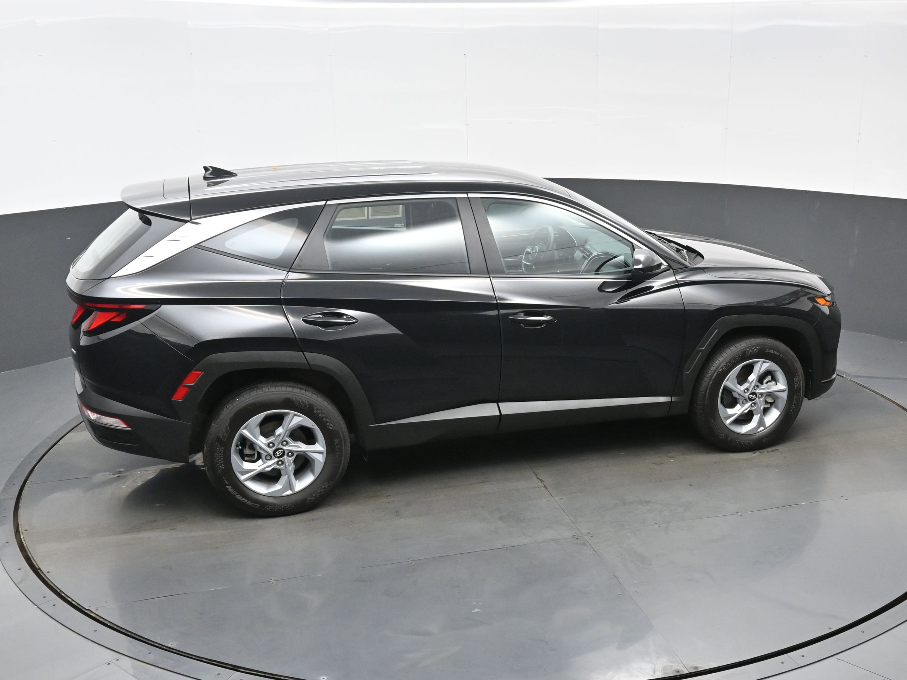 Used 2023 Hyundai Tucson SE image 36