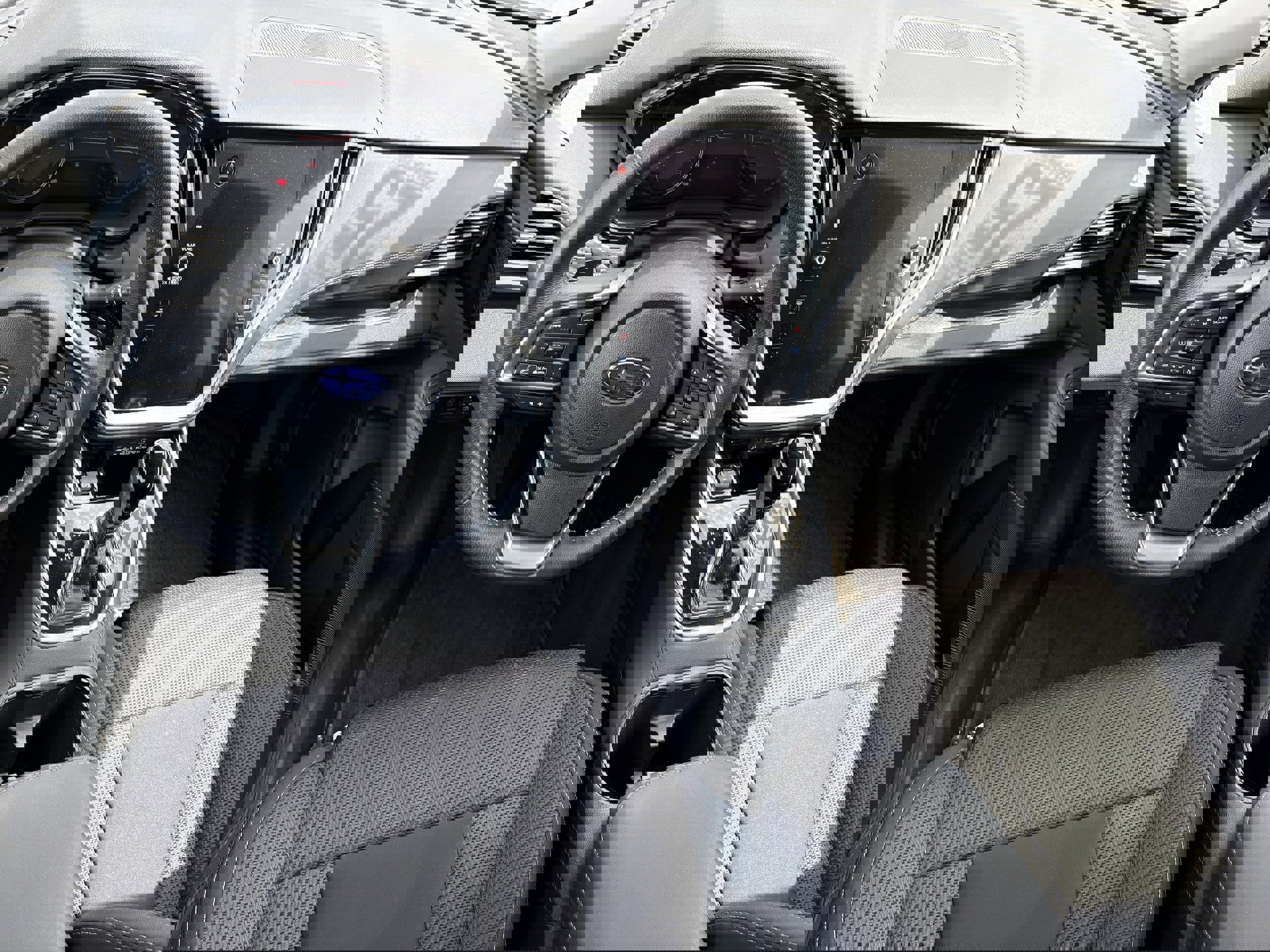 Used 2025 Subaru Outback Premium image 12