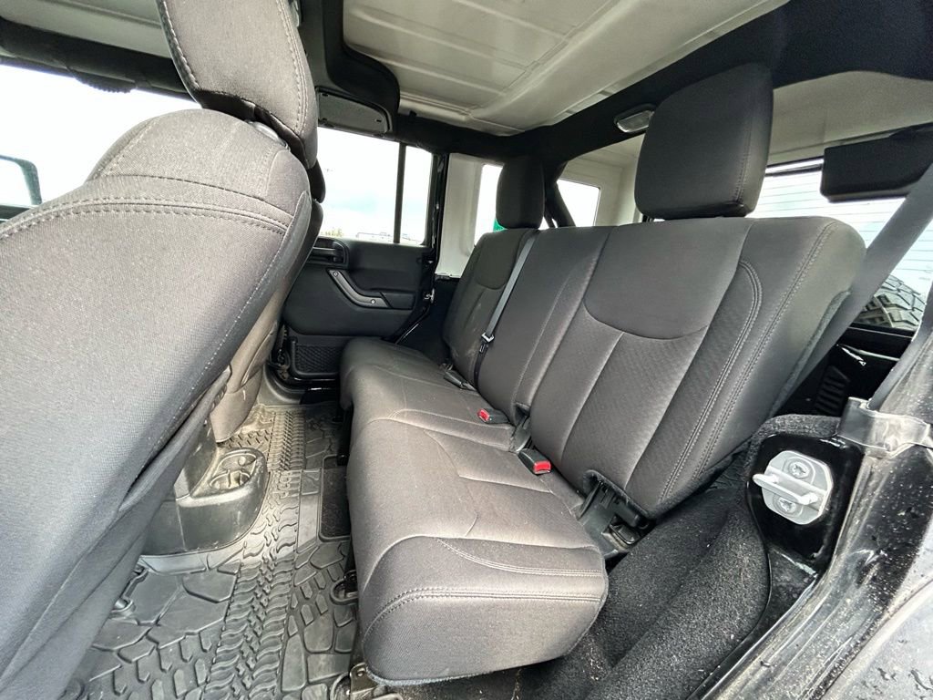 Used 2016 Jeep Wrangler Unlimited Willys image 17