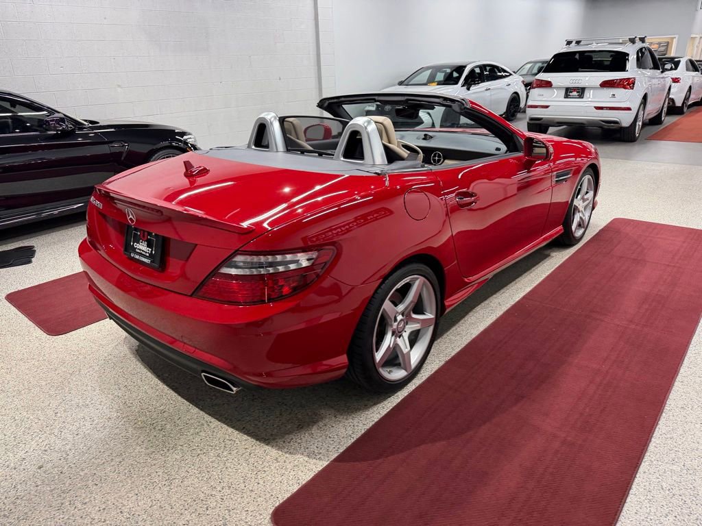 Used 2013 Mercedes-Benz SLK 350 image 12