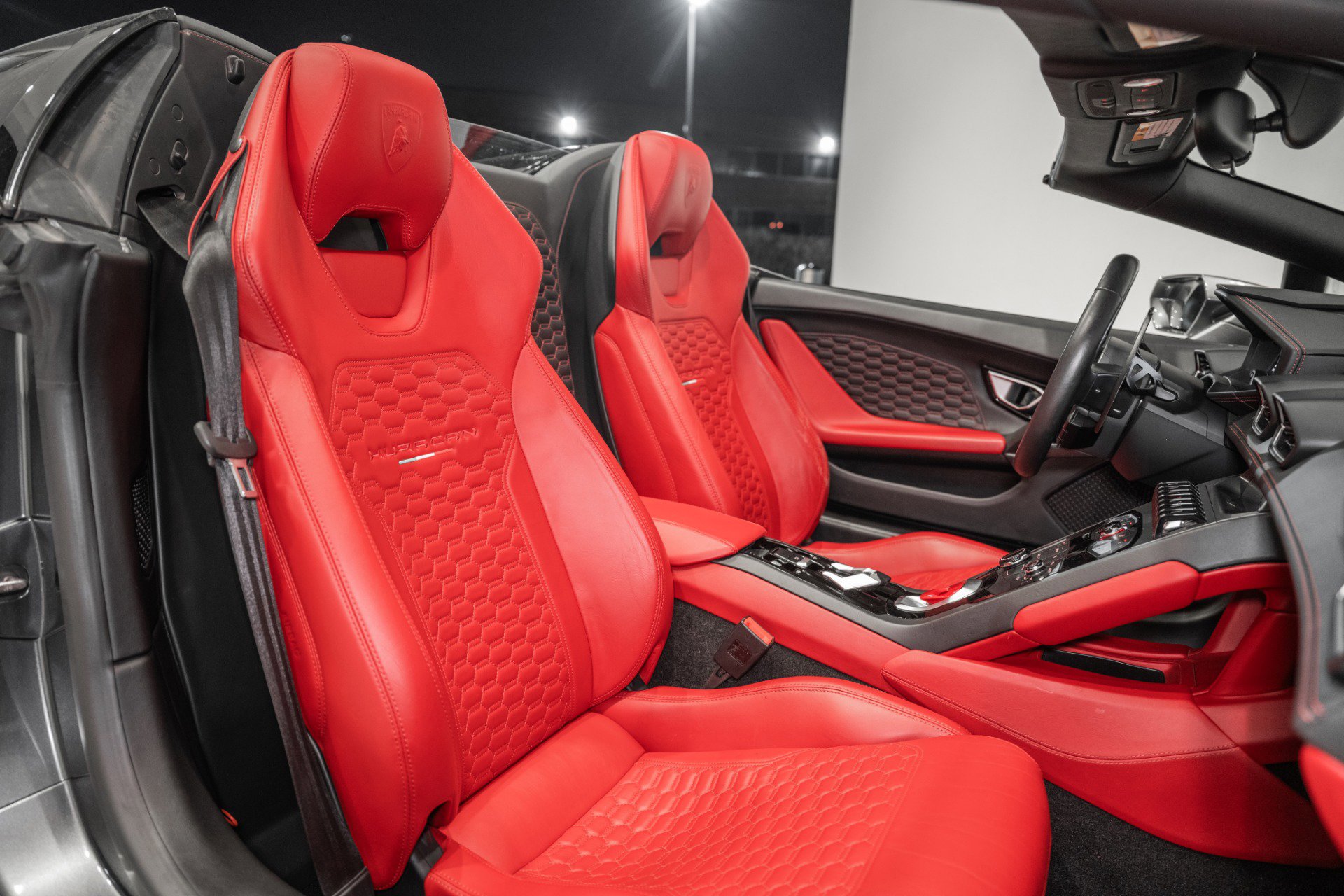 Used 2016 Lamborghini Huracan LP 610-4 image 21