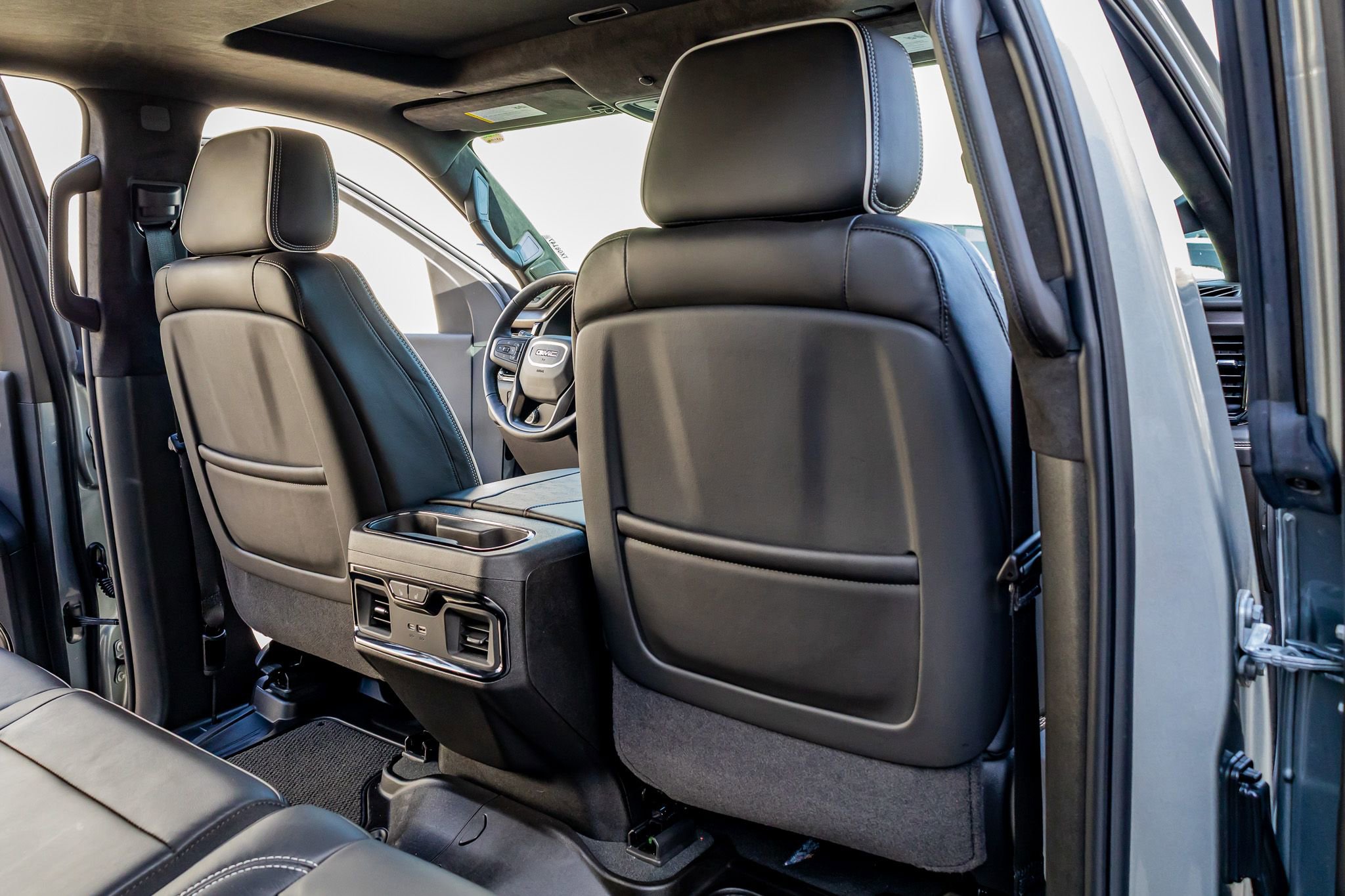 Used 2025 GMC Sierra 2500 AT4X w/ Snow Plow Prep/Camper Package image 32