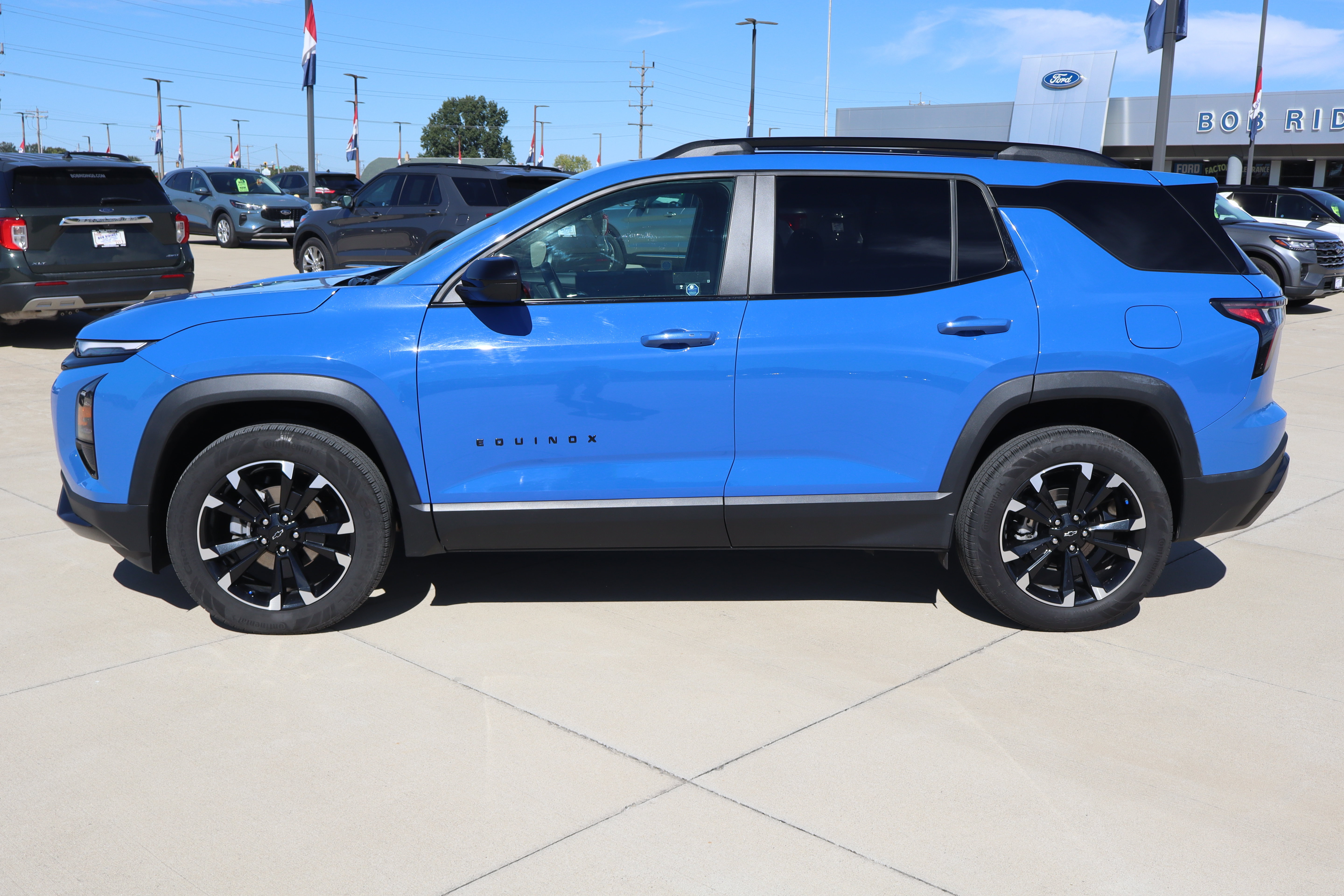 Used 2025 Chevrolet Equinox RS AWD/4WD image 8