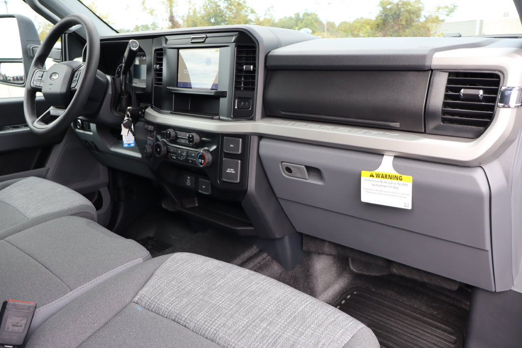 New 2027 Ford F450 XLT w/ XLT Value Package AWD/4WD image 36