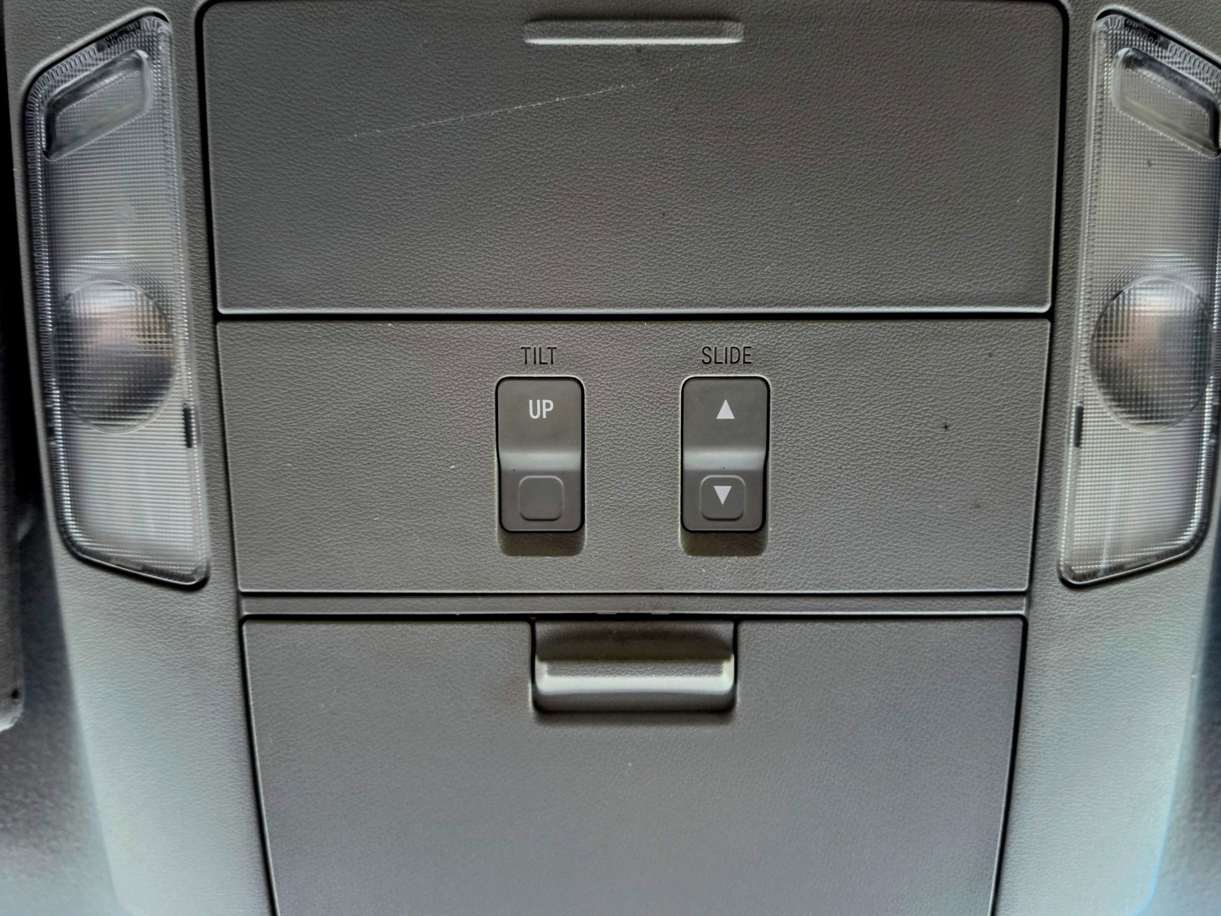 Used 2013 Toyota Sequoia Platinum image 34