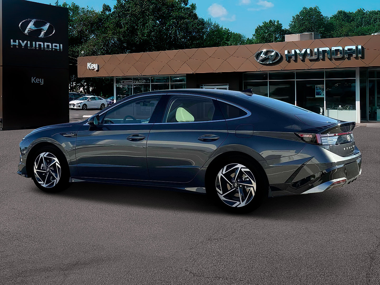 Certified 2025 Hyundai Sonata SEL FWD image 4