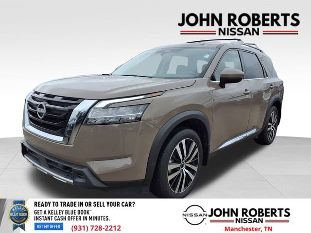 Used 2024 Nissan Pathfinder Platinum w/ Cargo Package image 13