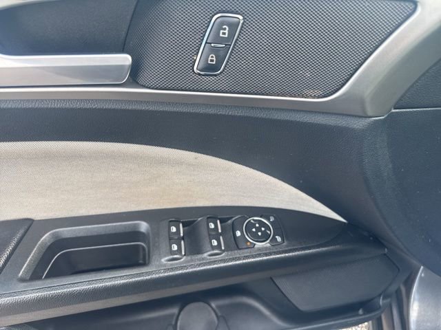 Used 2019 Ford Fusion S image 15