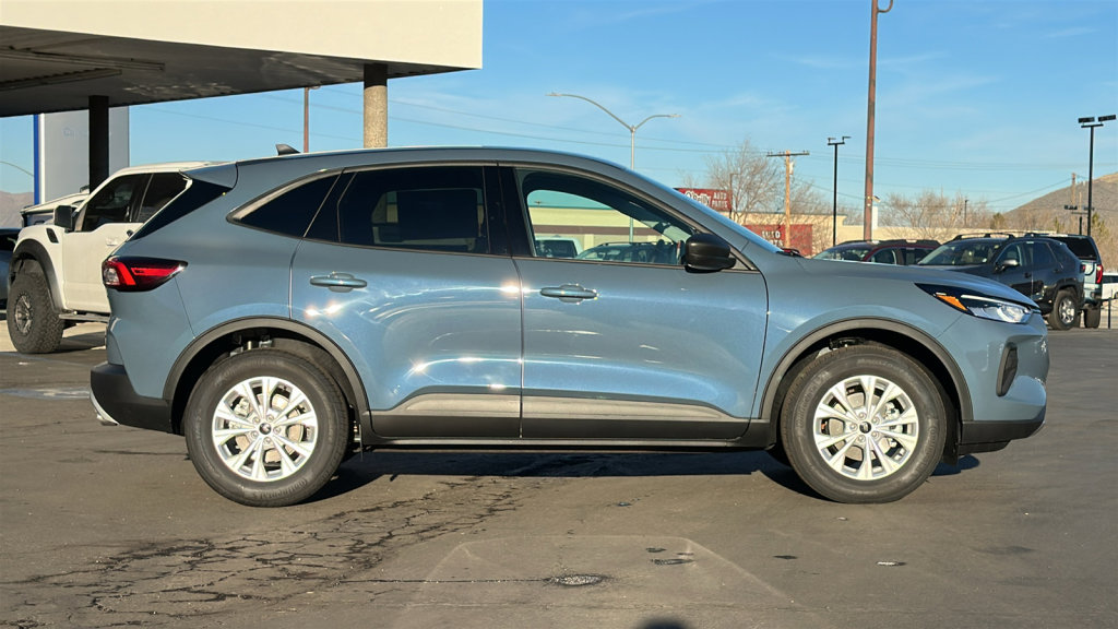 New 2026 Ford Escape Active w/ Cold Weather Package image 2