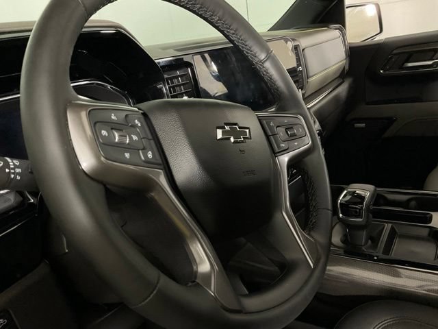 Used 2024 Chevrolet Silverado 1500 ZR2 w/ Technology Package AWD/4WD image 18