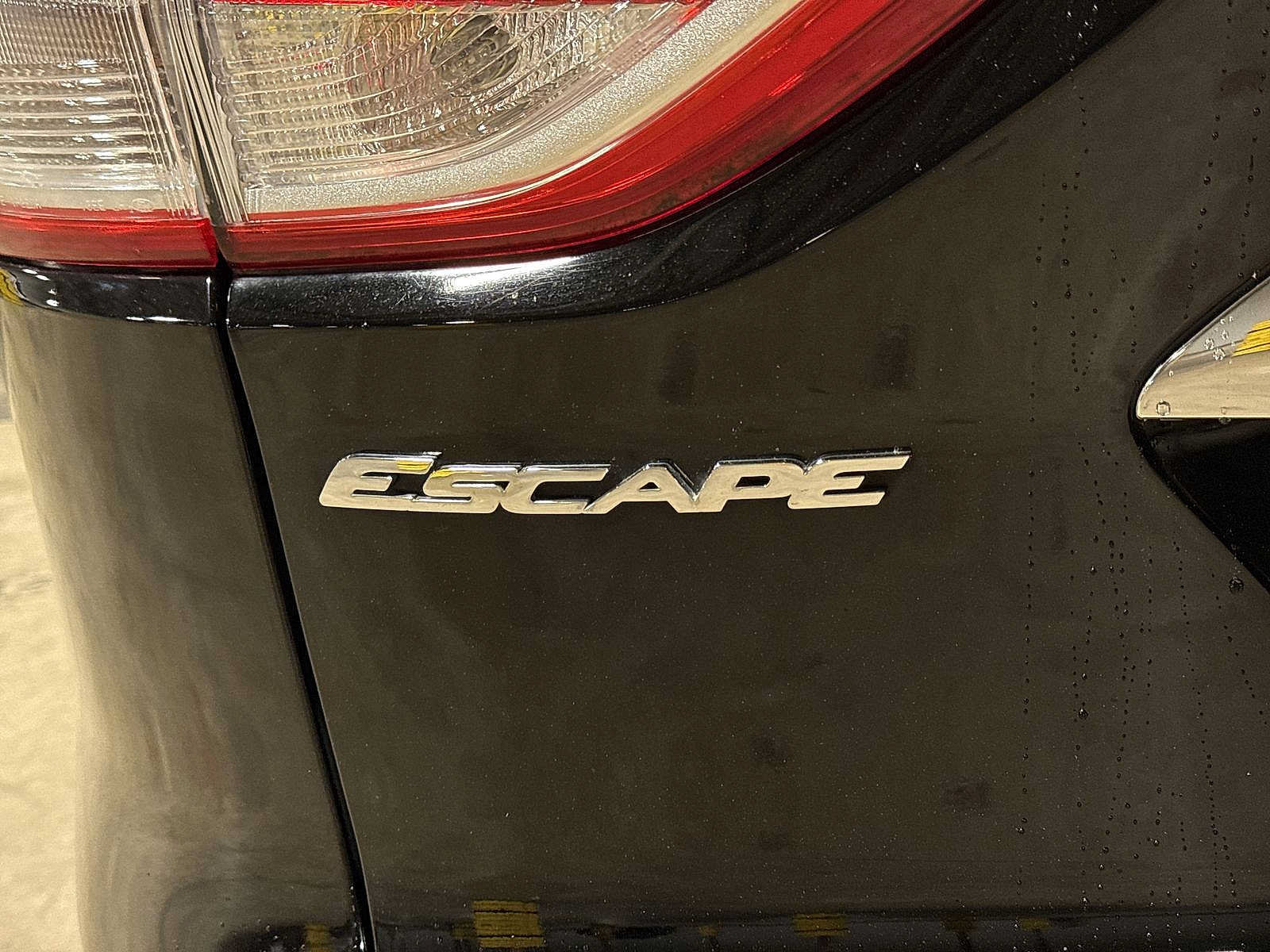 Used 2016 Ford Escape Titanium AWD/4WD image 28