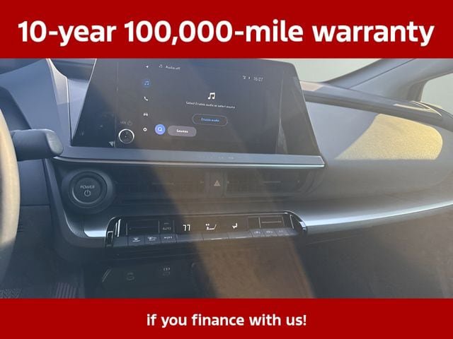 Used 2025 Toyota Prius LE FWD image 22