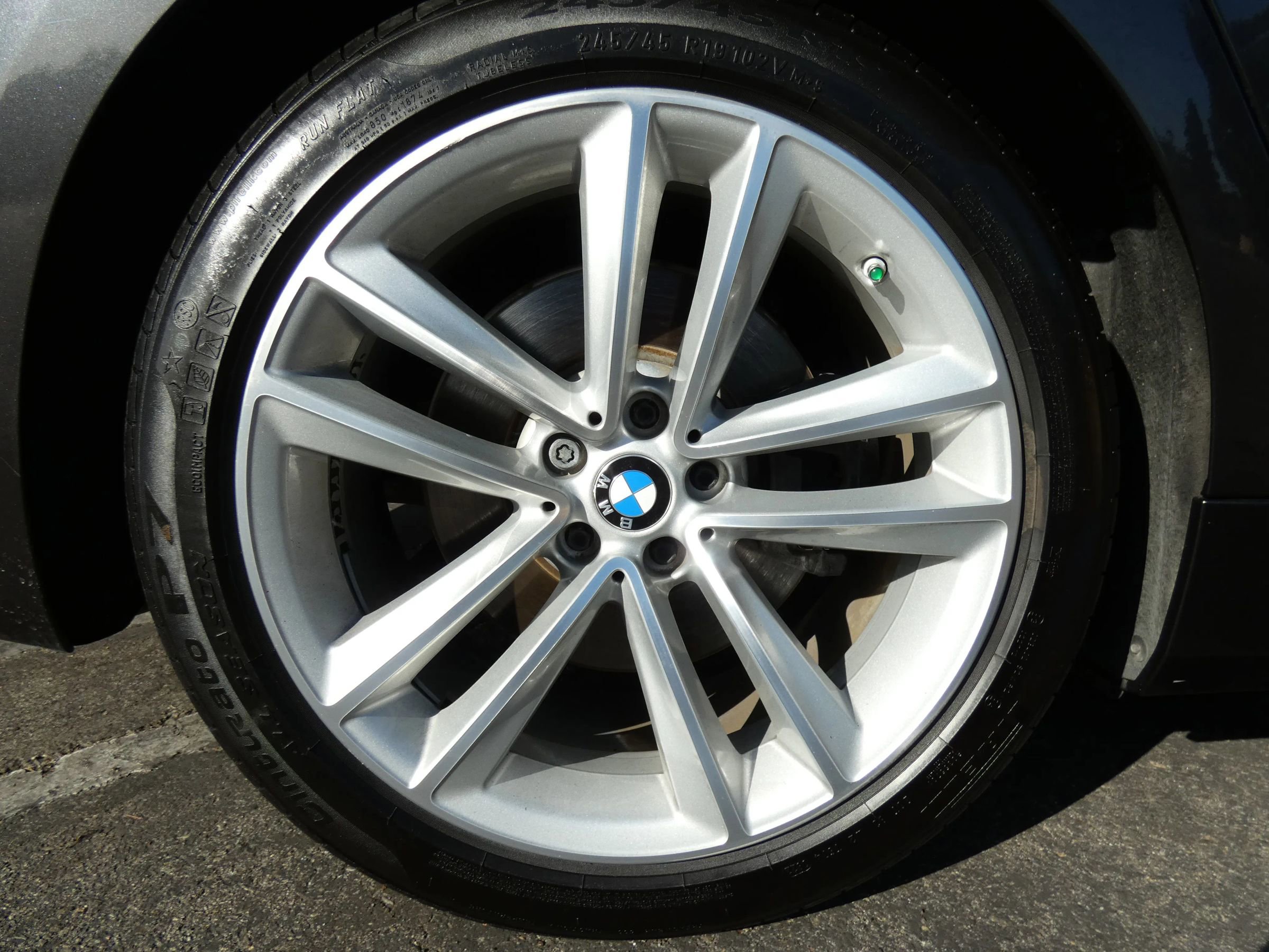 Used 2016 BMW 750i xDrive image 16