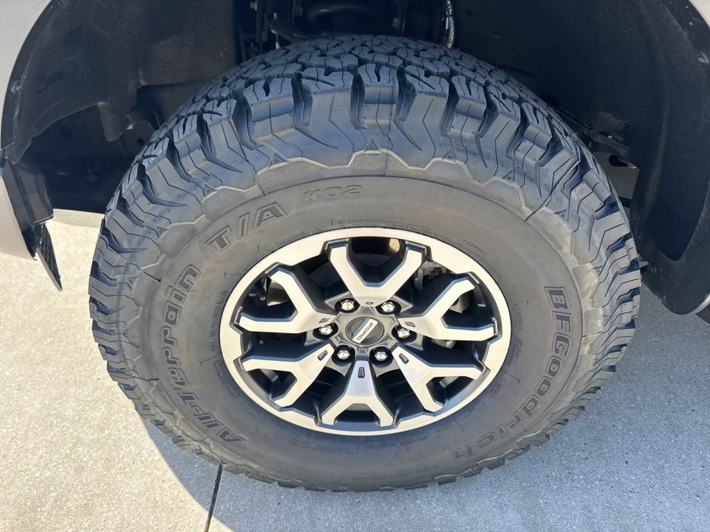 Used 2022 Ford F150 Raptor w/ Equipment Group 801A High AWD/4WD image 5