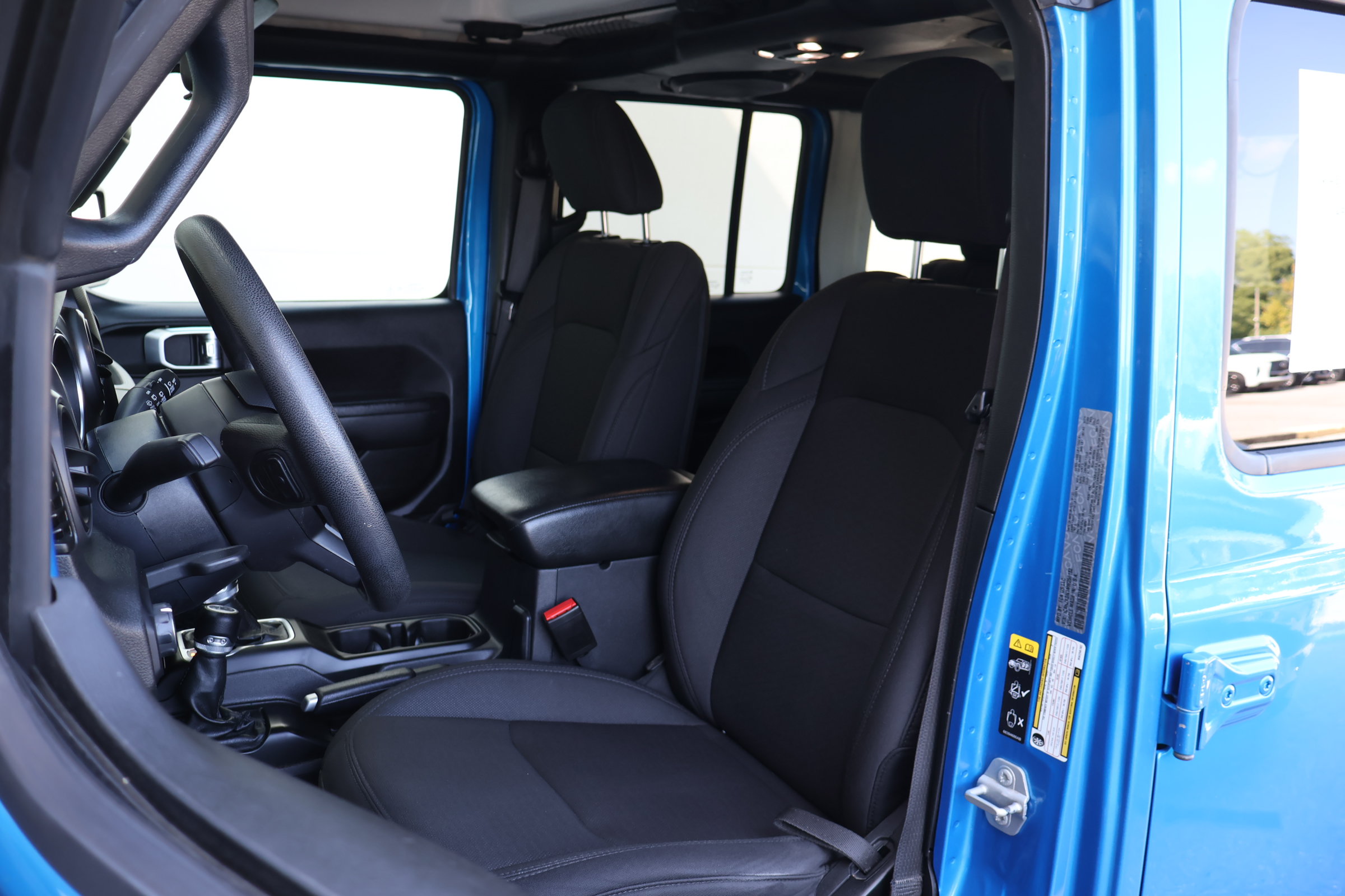 Used 2022 Jeep Wrangler Unlimited Sport AWD/4WD image 2
