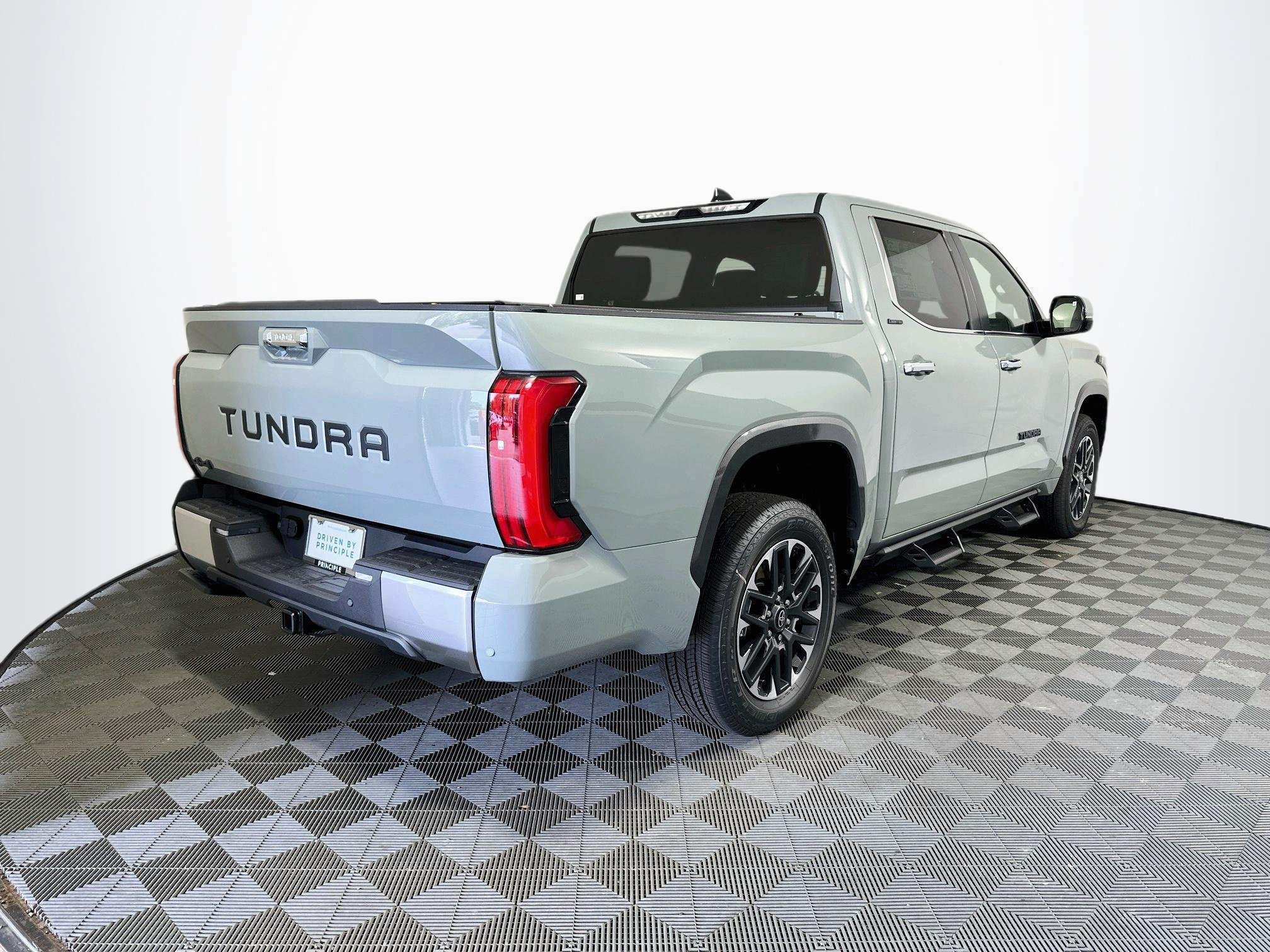New 2026 Toyota Tundra Limited AWD/4WD image 7