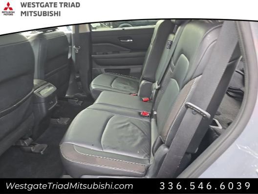 Used 2022 Nissan Pathfinder SL w/ Cargo Package AWD/4WD image 15