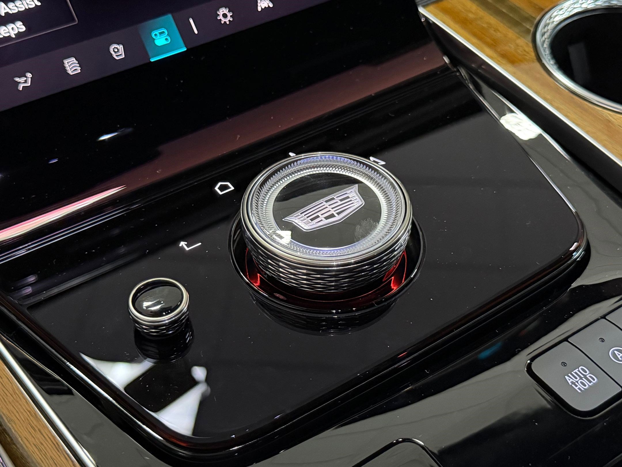 New 2025 Cadillac Escalade Premium Luxury Platinum AWD/4WD image 16