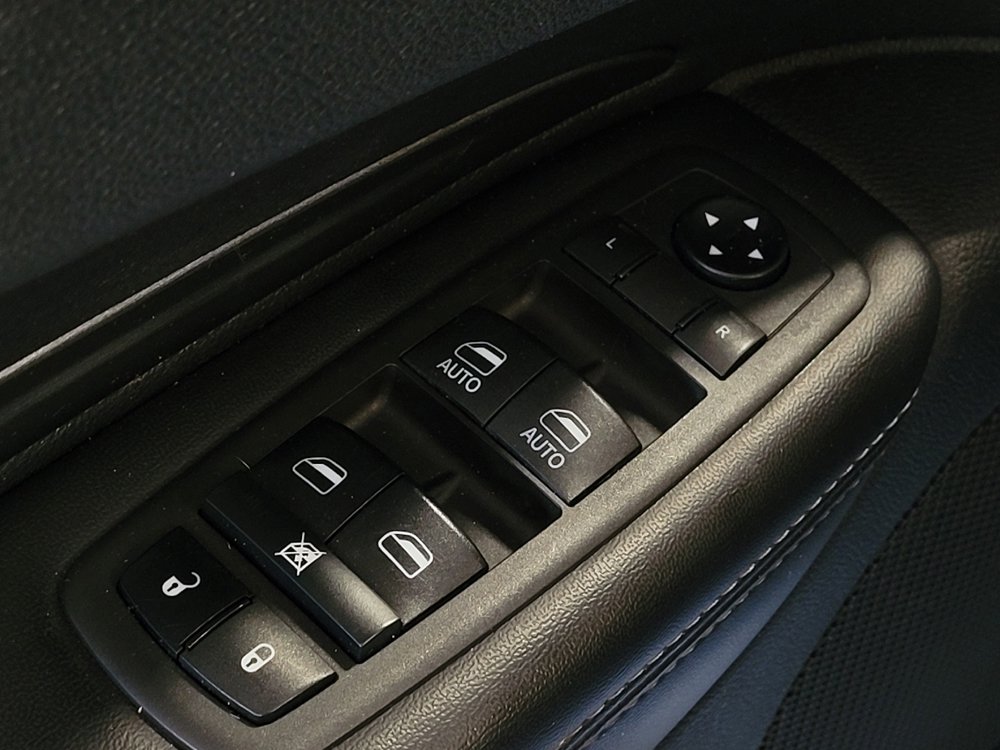 Used 2021 Dodge Durango SXT RWD image 27