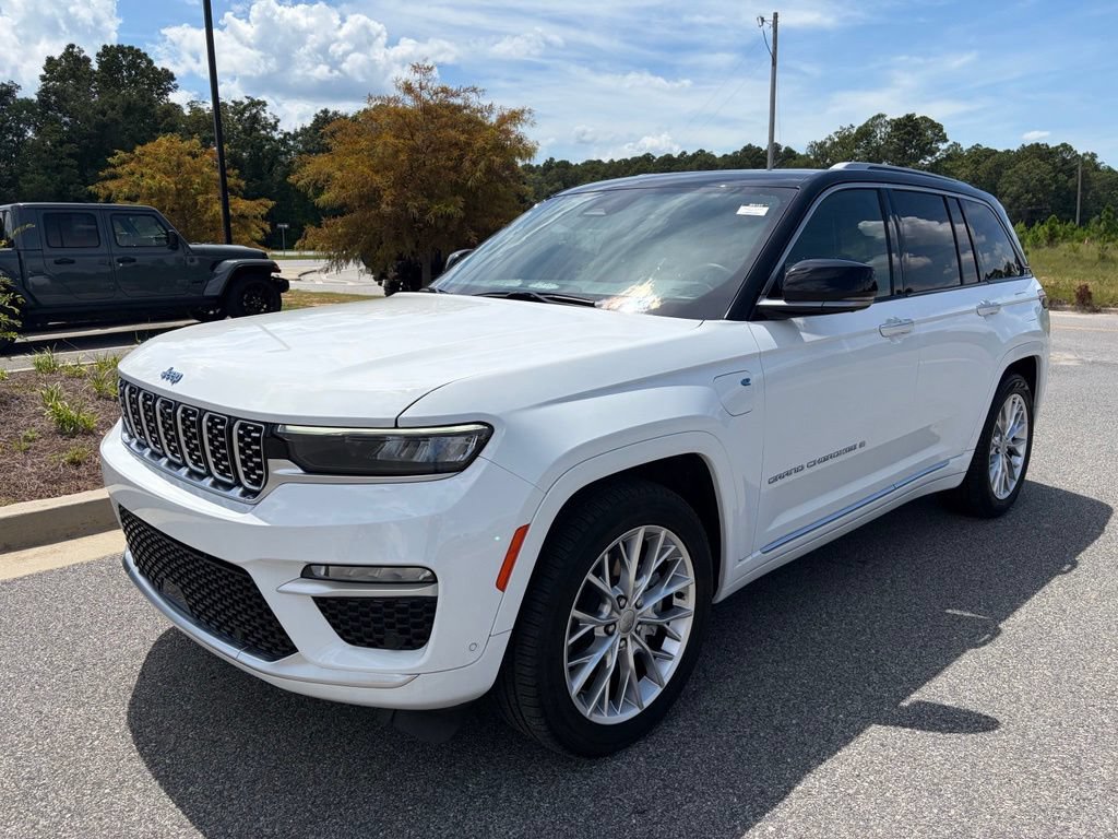 Used 2024 Jeep Grand Cherokee Summit AWD/4WD image 62