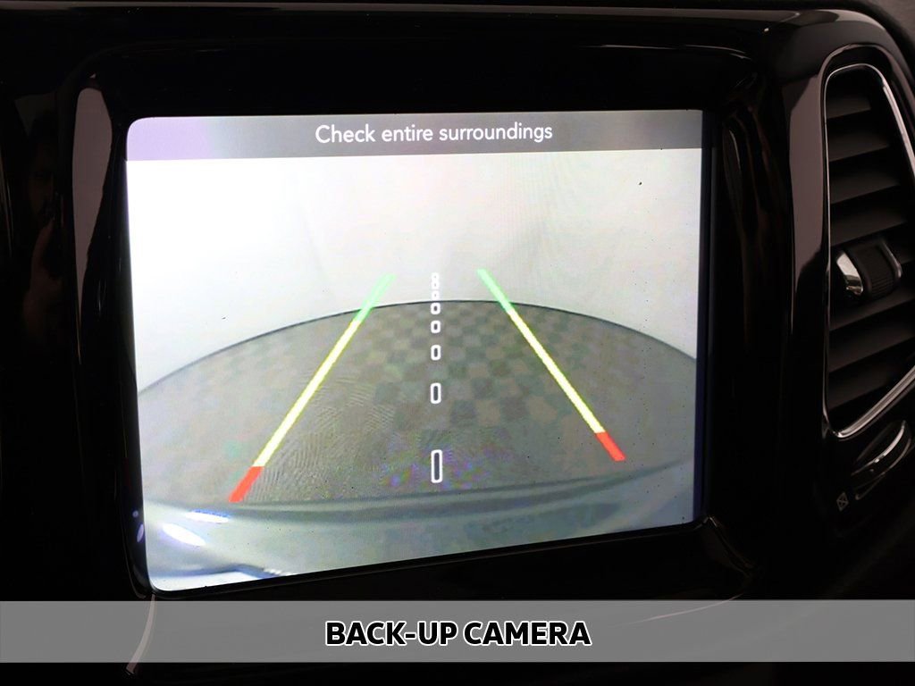 Used 2017 Jeep Compass Limited w/ Safe & Security Group AWD/4WD image 5