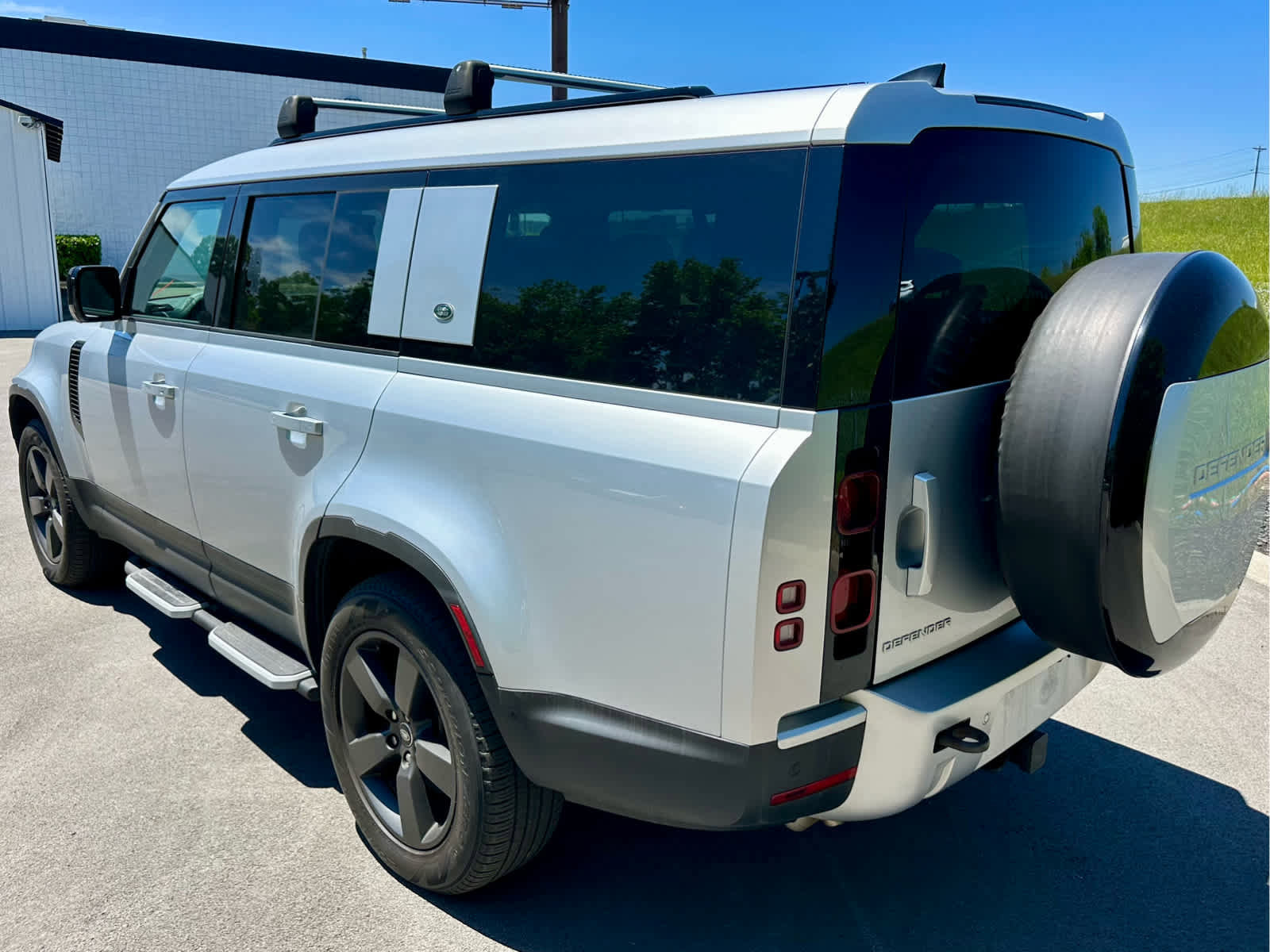 Used 2024 Land Rover Defender 130 S AWD/4WD image 7