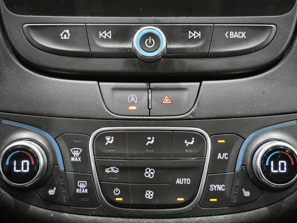 Used 2023 Chevrolet Malibu LT FWD image 18