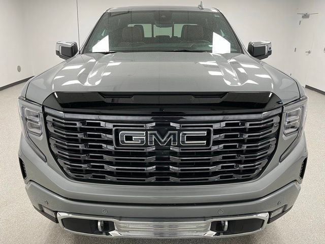 Used 2025 GMC Sierra 1500 Denali Ultimate AWD/4WD image 3